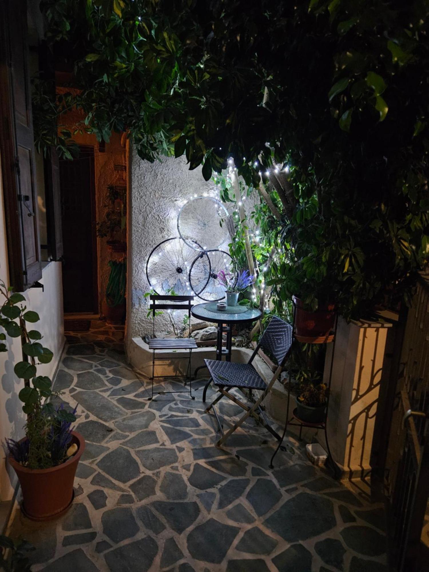 Simple And Special Apartment แอร์มูโปลี ภายนอก รูปภาพ